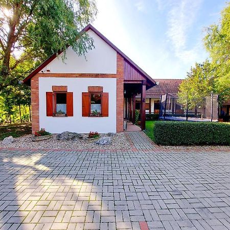 Akácos Tanya és Vendégház Marok Kültér fotó